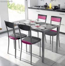 Si en tu cocina deseas crear un ambiente para compartir el desayuno o quizás una merienda rápida, o si posees un bar en tu estancia o salón, revisa nuestros taburetes. Set Cocina Mesa 4 Sillas Gris Magenta