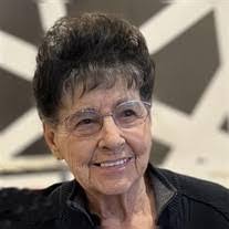 Ellie Sweeney's Instagram, Twitter & Facebook