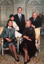 Irish american actress grace kelly had a harsh childhood as revealed in a new book kelly had high standards and stressed the importance of achieving goals with his four children. Pin By Rachel Heil On Monaco S Royal Family Princess Grace Kelly Grace Kelly Kelly Monaco