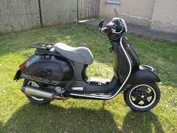 Modern Vespa Help Single Gtv Seat Foto Wanted Vespa Vespa Gts Vespa Gt
