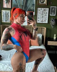 Power Midget - Free nude pics, galleries & more at Babepedia