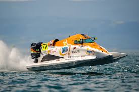 Bartłomiej marszałek to pierwszy w historii polak, biorący udział w najbardziej prestiżowych wyścigach motorowodnych f1 powerboat racing. F1h2o Uim World Championship