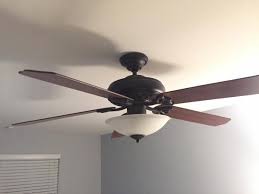 Blinking Hunter Ceiling Fan Light Voltage To The Bulb Reads 40 90 Volts Only Doityourself Com Community Forums