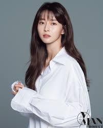 今大注目の韓国ドラマ 梨泰院クラス に出演 スア役のクォン ナラって mettaメディア コリアンビューティー 韓国 美人 女優 美貌