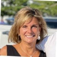 Kathryn Dimaggio's Instagram, Twitter & Facebook