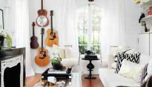 Cette étagère murale vous aide à profiter de. Modern And Traditional Styles Have Been Blended To Find The Perfect Note To This La Restaurant Decoholic