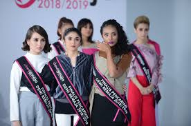 live bersama anna jobling finalis dewi remaja 2018/2019. Kenapa Komen Terlalu Harsh Dato Ac Mizal Dato Hans Ada Sebabnya Netizen Remaja