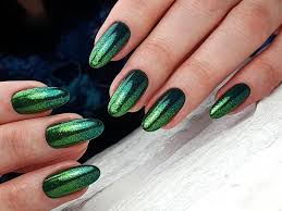Green gives the impression of elegance to your nails. Joyous Emerald Green Nails To Intrigue Naildesignsjournal Com