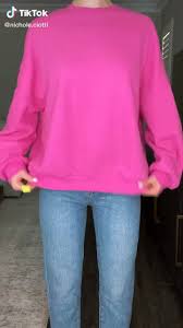 Easy Sweater Fit Hack And Trick Tiktok Video In 2020 Clothing Hacks Fashion Hacks Clothes Casual Outfits