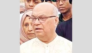 Chief of Army Staff General SM Shafiuddin Ahmed speaks at the induction  ceremony of Light Tank VT-5 and missile system at Ramu Cantonment in Cox's  Bazar