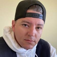 Noah Pratt's Instagram, Twitter & Facebook