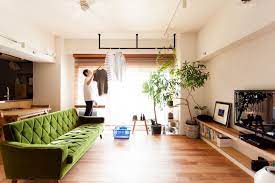 リノベの先輩宅訪問 植物と共に暮らす工夫 うんてい 室内 リビングダイニング 間仕切り インテリア 家具