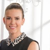 Jennifer Coulson's Instagram, Twitter & Facebook