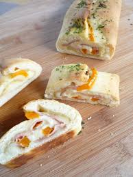 Stromboli Au Jambon Cru Poivron Orange Mozzarella Alimentation Poivron Stromboli