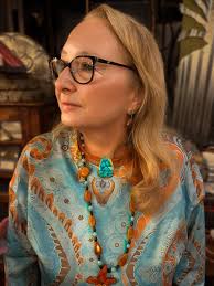 Would you wear these gems!?? I love the color!