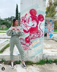 Η αληθεια που ειναι αραγε; Survivor Xristina Kefala Poia Einai H Petra Toy Skandaloy Poy Bazei Mpoyrloto Sto Rialiti Iciao