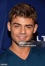 366 Amanda Garrett Photos & High Res Pictures