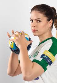 Aniko #kovacsics has become the natural leader of @mkszhandball, and the ftc back will be crucial for the team at #ehfeuro2018! Vezer Egyeniseg A Golzsak Kinyilt Kovacsics Aniko 74 Nguen Tokmac Azonnal Megszerette A Ferencvarost Pdf Ingyenes Letoltes