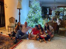 Primera revista de tecnología en colombia. Karen Abudinen On Twitter Mi Familia El Calor De Hogar En Barranquilla Solo Puedo Agradecer A La Vida Hagamos Que La Gratitud Se Convierta En Elmejorregalo De Navidad Felicidad Y Prosperidad Para