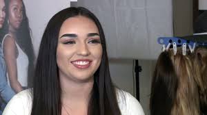 Metro 17-year-old helps women battling cancer feel confident with free wigs 