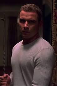 Se você pudesse mudar a história para que algum dos "personagens legado"  mortos sobrevivesse, quem você escolheria e por quê? : r/Scream