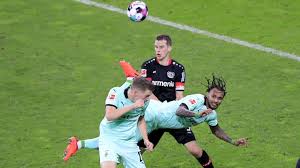 Anthony lazaro — strangers in disguise 02:46. Skorpion Kick Das Wahnsinnige Tor Von Gladbachs Lazaro Stern De