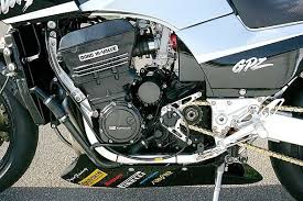 カワサキ gpz900r プロが造るカスタム バイクブロス マガジンズ カワサキ カワサキモーターサイクル ヨシムラ