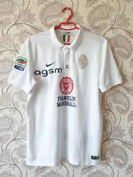 When did chievo verona change its name to chievoverona? Hellas Verona F C Away Football Shirt 2014 2015