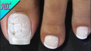 Al final del articulo voy a dejar algunos articulos para las uñas de los pies que son imperdibles, no dudes en verlos! Decoracion De Unas Para Pies Flor Y Frances Flowers Nail Art French Nail Art Nlc By Nailslucerocordoba