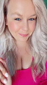 Jennifer Knorr's Instagram, Twitter & Facebook