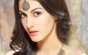 Bollywood actress madhuri dixit pictures, images, photos including hindi heroine madhuri dixit high quality photos and stills, hd wallpapers. Ilmu Pengetahuan 4 New Bollywood Actress Hd Wallpaper Download