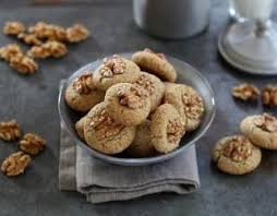 Recette Amaretti Aux Noix De Grenoble Aop En Pas A Pas Recette Noix De Grenoble Amaretti Idee Recette