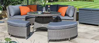 A table with an octagonal base has a round tempered glass top. Palma Round Set Casual Dining Garden Furniture Kettler Official Site