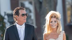 The couple share one daughter. L7kkuwgu7uy0ym