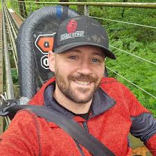 Removing sock and shoe odors from a chaise lounge