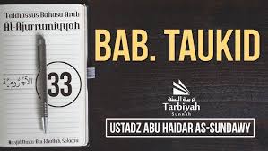 Doktor aiman amin abdul ghoni telah mensyarahi matn jurumiyah yang ditulis oleh abu abdillah muhammad bin muhammad bin dawud as sinhaji, atau biasa di kenal ibnu jurummi. Youtube