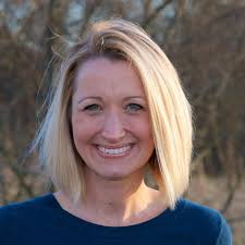 Mandy Curry's Instagram, Twitter & Facebook