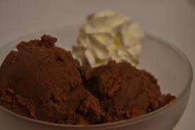 Noi ci prepariamo tutto in casa con ingredienti genuini e naturalmente senza coloranti artificiali. Gelato Alle Nocciole Gelato In Casa
