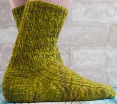It's important to pay attention to the knitting symbols, like brackets and asterisks, in each row. Prettified Thrash Knitty Com First Fall 2016