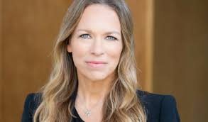 Kelly Merryman's Instagram, Twitter & Facebook