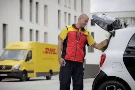 Bitte gib eine korrekte dhl sendungsnummer ein. Paketlieferung Ab Herbst Liefert Dhl Auch An Die Smart Adresse Paketdienste Politik Unternehmens Wirtschaft Und Branchen Nachrichten Sonst News Transport Die Zeitung Fur Den Guterverkehr Lkw Speditionen Fuhrpark Nutzfahrzeuge