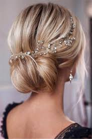 Visit weddingforward.com to see more romantic, easy & simple wedding hairstyles & bridal hair styling tips. Weddinghair Archives Women Fashion Lifestyle Blog Shinecoco Com