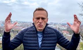 Rosyjski opozycjonista aleksiej nawalny poinformował w sobotę, że do niedawna nie mógł zainicjować rozmowy i nie poznawał ludzi. Vhhrs2cygdflhm