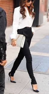 Black And White Fashion Style La Dolce Vita Effortless Style Black White Fashion Style Work Fashion