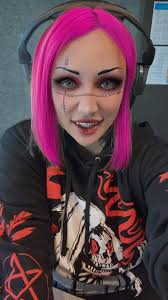 Kisses, Proposals & New Hair Colors...I'm not jealous at all 🙃