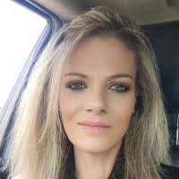 Kristen Goddard's Instagram, Twitter & Facebook