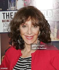 144 Andrea Friedman Photos & High Res Pictures