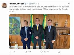 A polícia brasileira deteve hoje roberto jefferson, presidente do partido trabalhista brasileiro (ptb), e aliado do presidente do país, jair bolsonaro, numa investigação sobre grupos digitais que divulgam. Roberto Jefferson Publica Foto Com Bolsonaro E Divaldo Confirmando Pre Candidatura Do Prefeito Bageense Ao Piratini Jornal Tribuna Do Pampa