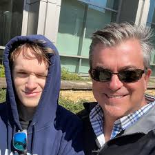 🔧 For precise cutting and grinding, the Ryobi Handyline Angle Grinder is  your go-to tool! ⚙️ With a powerful 650W motor and a compact 115mm design,  it's ideal for various DIY tasks.