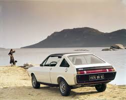 Image result for Vert Fonce 1995 Renault